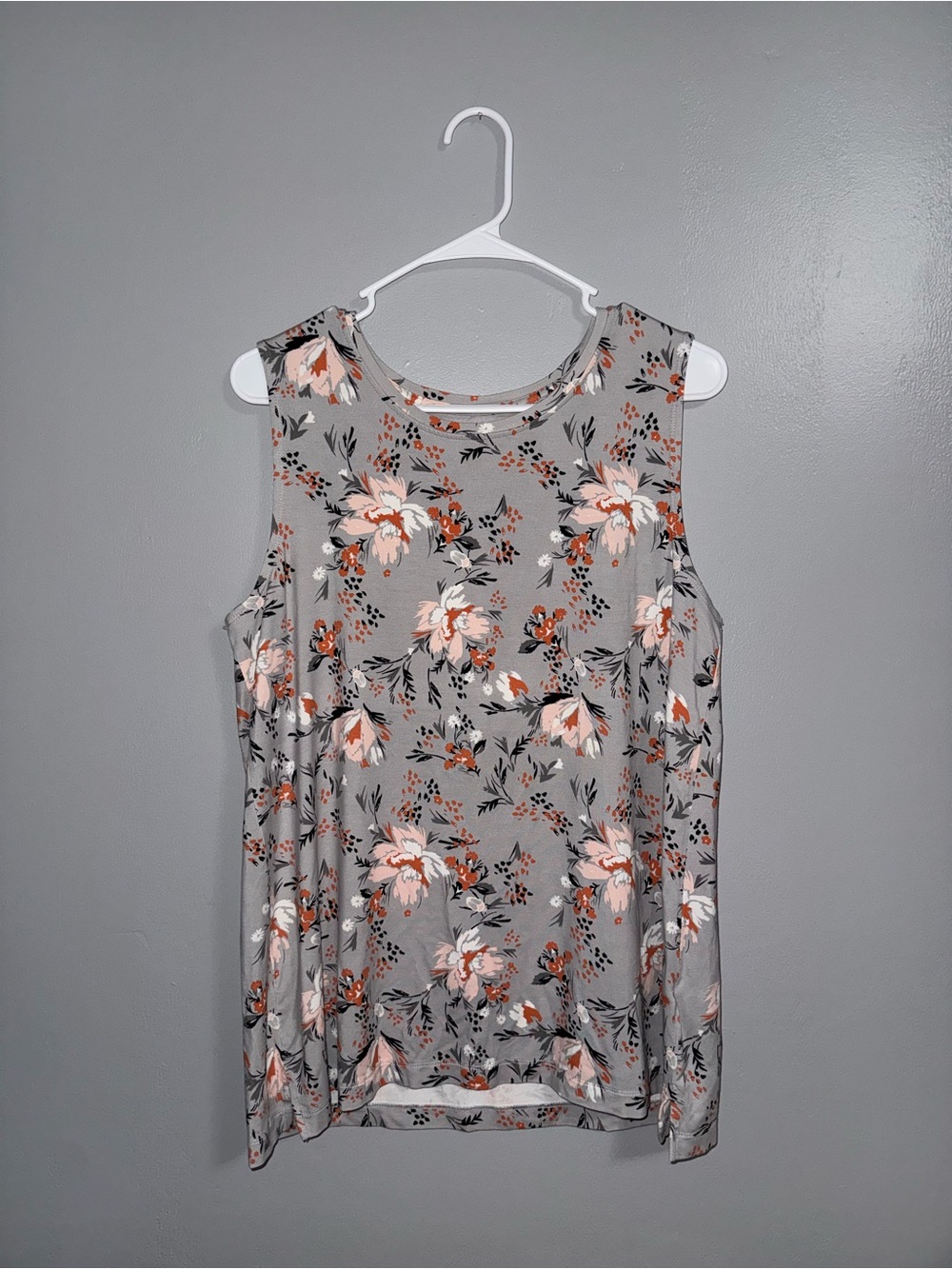 Duluth Trading Co Gray Floral Tank Top with Pink and Orange Blooms